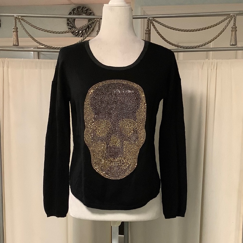 Me.n.u. Studded skull crop sweater